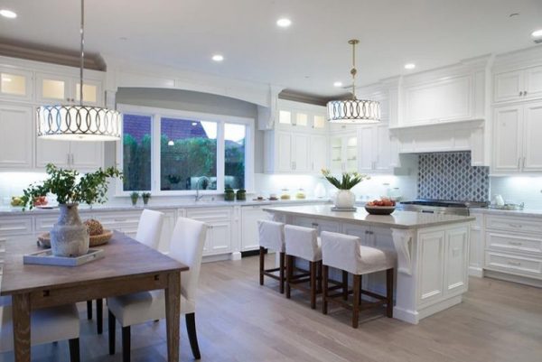 dapur cantik minimalis berwarna putih